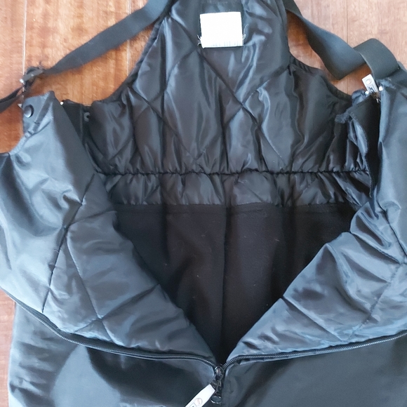 Snowpants - Picture 2 of 4